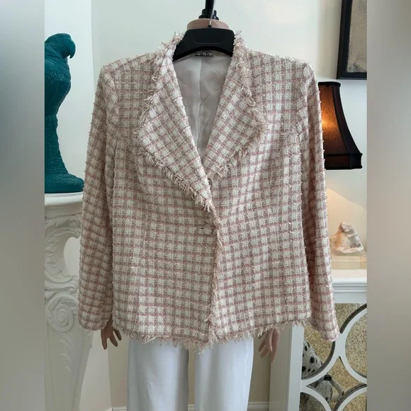 Pink & Cream Tweed Frayed-Trim Blazer Jacket - Picture 2 of 13